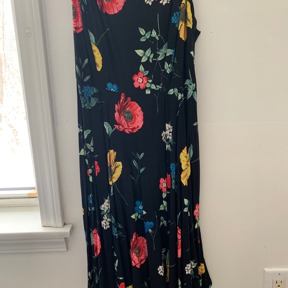 Old navy sundress. New w/o tags. - Picture 3 of 6